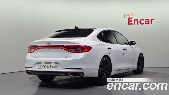 Hyundai Grandeur (IG) 3.0 Exclusive Special 2017 — фото 2