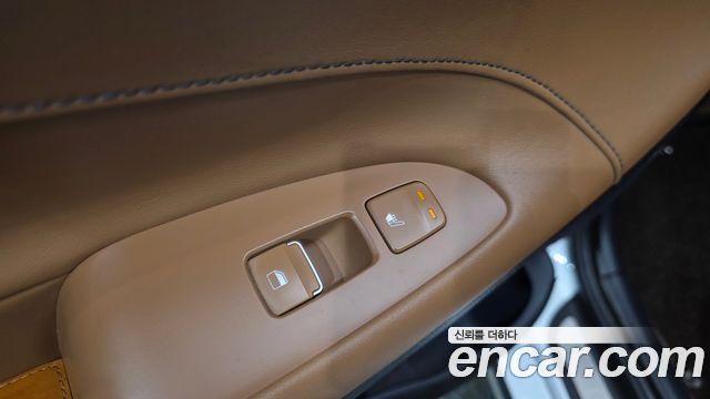 Hyundai Grandeur (IG) 3.0 Exclusive Special 2017 — фото 17