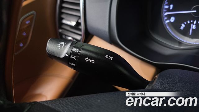 Hyundai Grandeur (IG) 3.0 Exclusive Special 2017 — фото 32