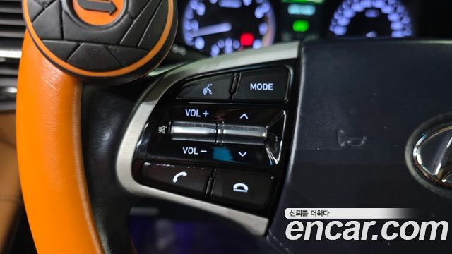 Hyundai Grandeur (IG) 3.0 Exclusive Special 2017 — фото 33