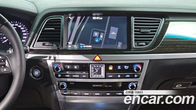 Genesis G80 3.3 GDI AWD Premium Luxury 2019 — фото 13