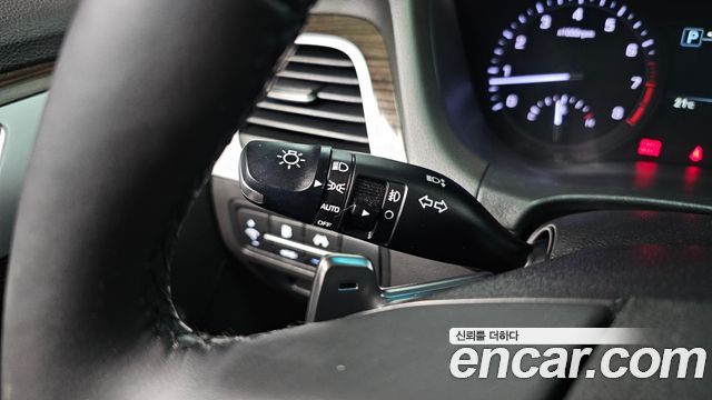 Genesis G80 3.3 GDI AWD Premium Luxury 2019 — фото 19