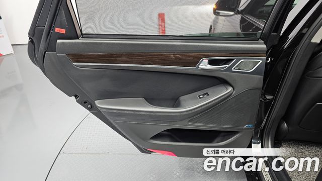 Genesis G80 3.3 GDI AWD Premium Luxury 2019 — фото 25