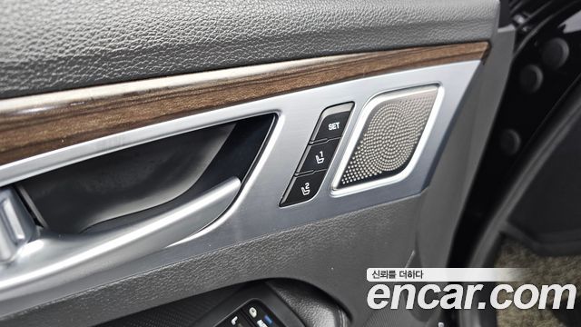 Genesis G80 3.3 GDI AWD Premium Luxury 2019 — фото 27
