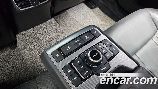 Genesis G80 3.3 GDI AWD Premium Luxury 2019 — фото 29