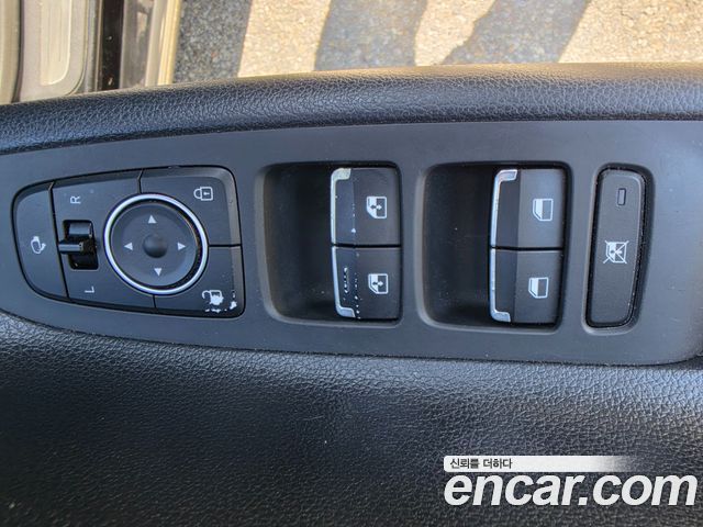 Hyundai Grandeur (IG) 2.4 Premium 2019 — фото 10