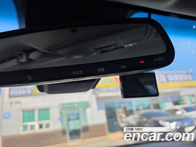 Hyundai Grandeur (IG) 2.4 Premium 2019 — фото 21