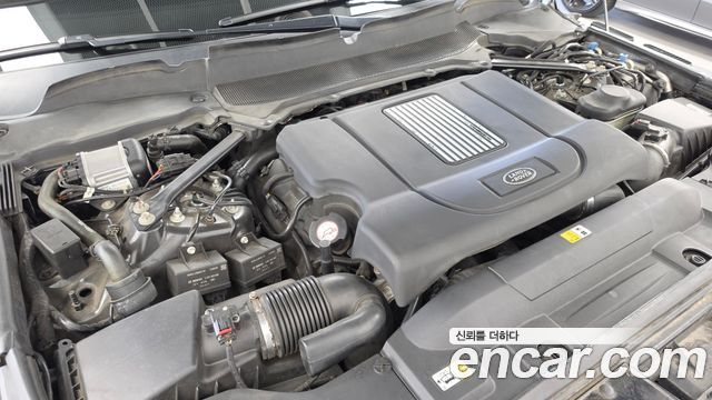 Land Rover Range Rover (IV) 4.4 SDV8 AB LWB DIESEL 2019 — фото 6