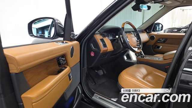 Land Rover Range Rover (IV) 4.4 SDV8 AB LWB DIESEL 2019 — фото 10
