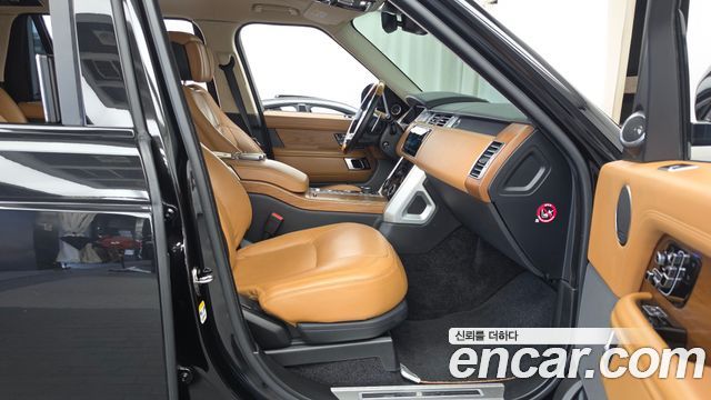 Land Rover Range Rover (IV) 4.4 SDV8 AB LWB DIESEL 2019 — фото 11