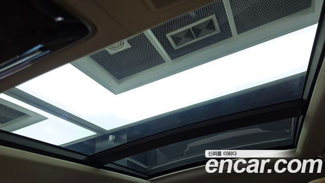 Land Rover Range Rover (IV) 4.4 SDV8 AB LWB DIESEL 2019 — фото 18