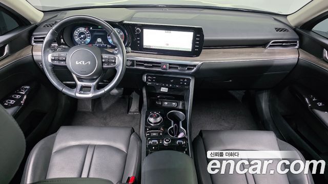 Kia K5 (III) 2.0 Noblesse 2023 — фото 7