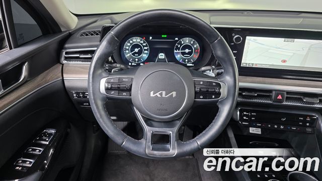 Kia K5 (III) 2.0 Noblesse 2023 — фото 13