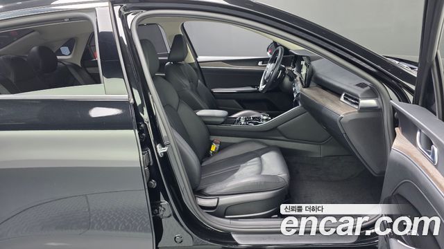 Kia K5 (III) 2.0 Noblesse 2023 — фото 26