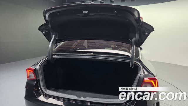 Kia K5 (III) 2.0 Noblesse 2023 — фото 31