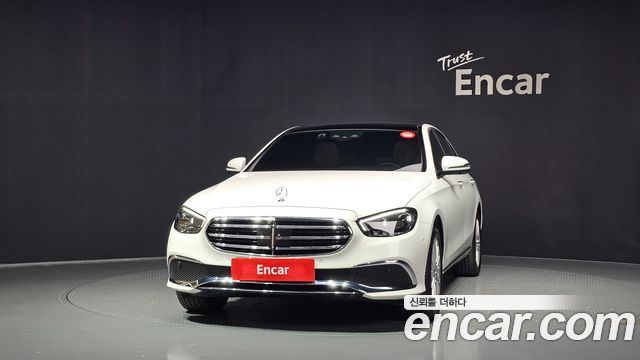 Mercedes-Benz E-Class (W213) E220d 4MATIC Exclusive 2023 — фото 3