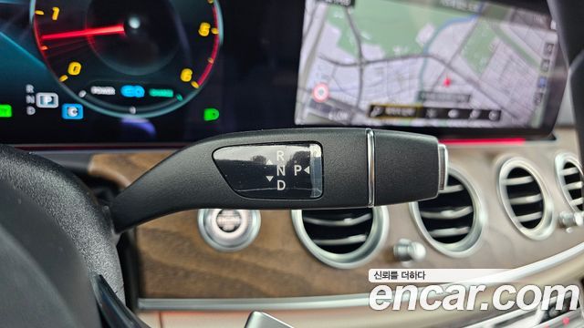Mercedes-Benz E-Class (W213) E220d 4MATIC Exclusive 2023 — фото 9