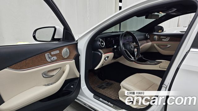 Mercedes-Benz E-Class (W213) E220d 4MATIC Exclusive 2023 — фото 10