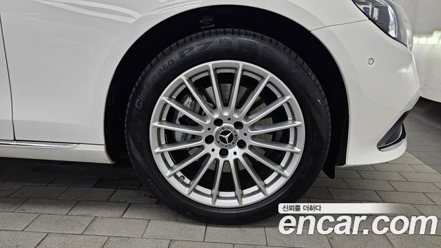 Mercedes-Benz E-Class (W213) E220d 4MATIC Exclusive 2023 — фото 27