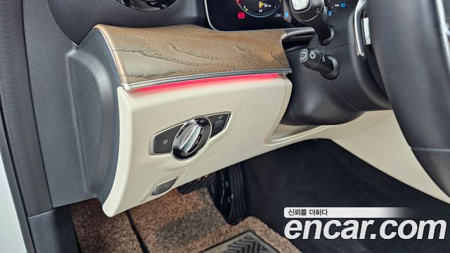 Mercedes-Benz E-Class (W213) E220d 4MATIC Exclusive 2023 — фото 33
