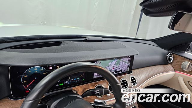 Mercedes-Benz E-Class (W213) E220d 4MATIC Exclusive 2023 — фото 36