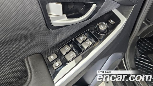 KG Mobility (SsangYong) Style Korando C 2.2 Extreme Sport 2WD 2018 — фото 36