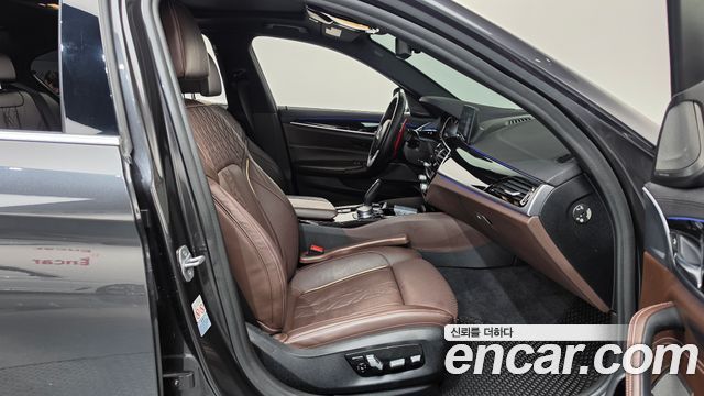 BMW 5 Series (G30) 530d M Sport Plus 2018 — фото 15