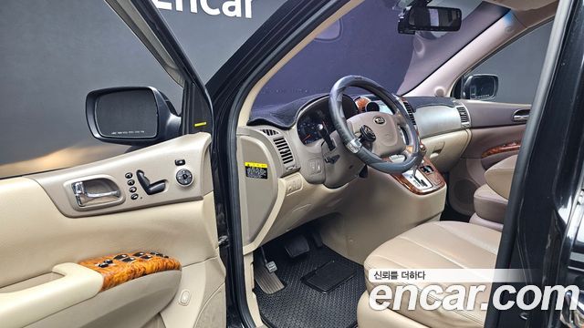 Kia Carnival R Grand Carnival HI Limousine GLX Premium 2014 — фото 10