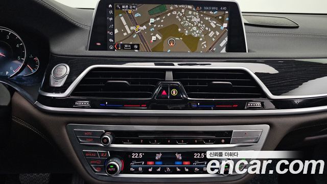 BMW 7 Series (G11) 730d xDrive M Sport 2017 — фото 13