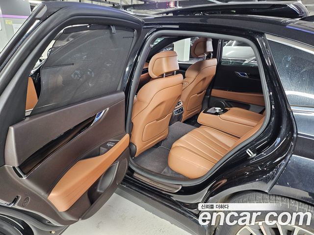 Genesis G80 (RG3) Gasoline 2.5 Turbo AWD 2024 — фото 16