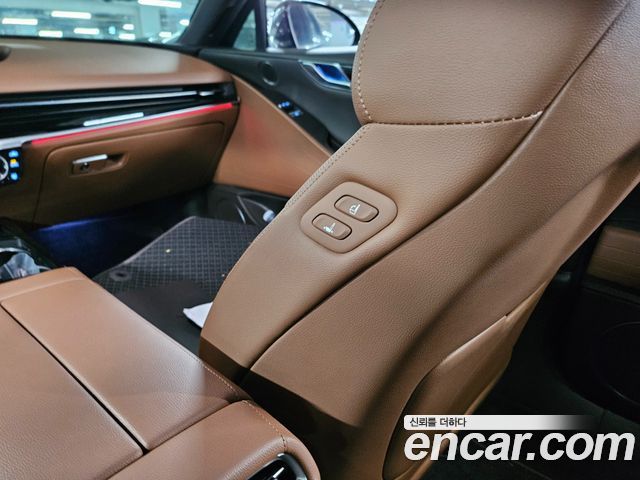 Genesis G80 (RG3) Gasoline 2.5 Turbo AWD 2024 — фото 17