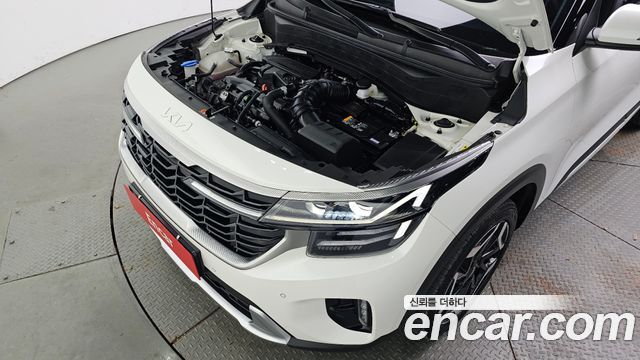 Kia Seltos Gasoline 1.6 Turbo 2WD Signature 2023 — фото 6
