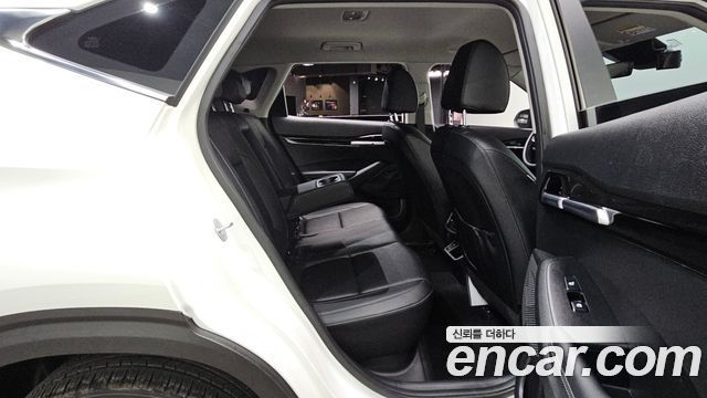 Kia Seltos Gasoline 1.6 Turbo 2WD Signature 2023 — фото 12