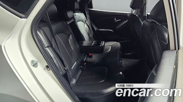 Hyundai Tucson ix Diesel 2WD X20 Special Pack 2013 — фото 11