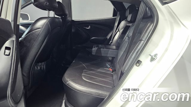 Hyundai Tucson ix Diesel 2WD X20 Special Pack 2013 — фото 12