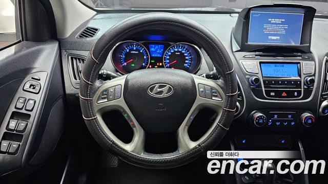 Hyundai Tucson ix Diesel 2WD X20 Special Pack 2013 — фото 13