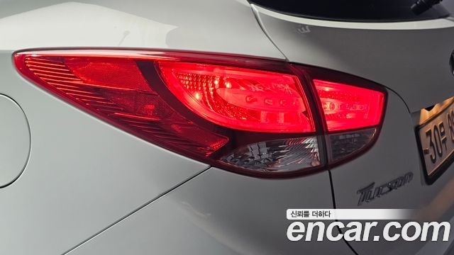 Hyundai Tucson ix Diesel 2WD X20 Special Pack 2013 — фото 23