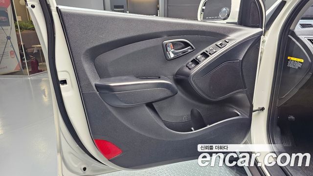 Hyundai Tucson ix Diesel 2WD X20 Special Pack 2013 — фото 24