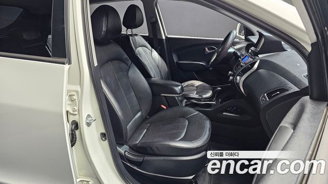 Hyundai Tucson ix Diesel 2WD X20 Special Pack 2013 — фото 26