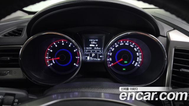 KG Mobility (SsangYong) Tivoli LX 2WD DLX 2015 — фото 8