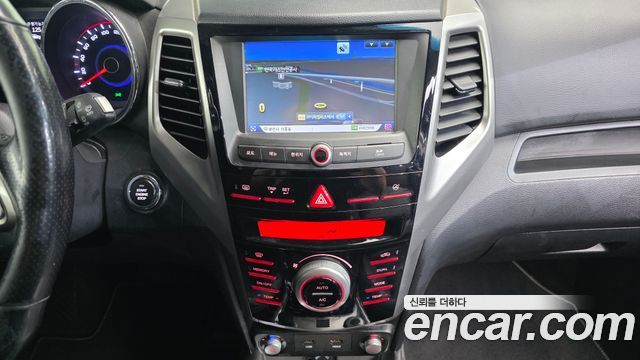 KG Mobility (SsangYong) Tivoli LX 2WD DLX 2015 — фото 14
