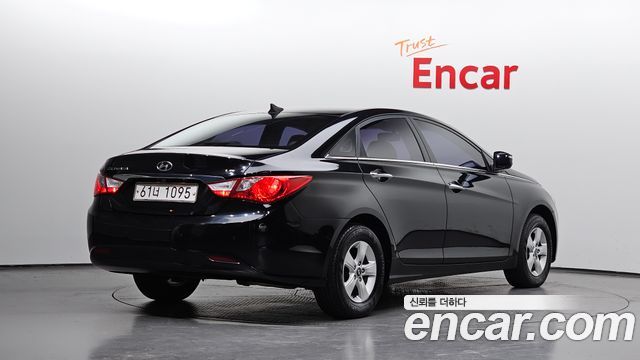 Hyundai Sonata The Brilliant LPI Smart 2015 — фото 2