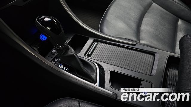 Hyundai Sonata The Brilliant LPI Smart 2015 — фото 9