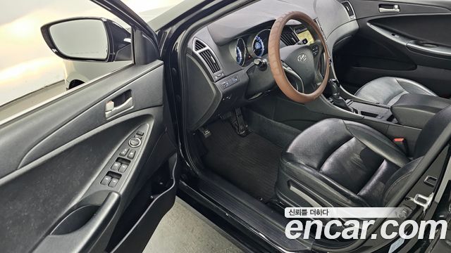 Hyundai Sonata The Brilliant LPI Smart 2015 — фото 10