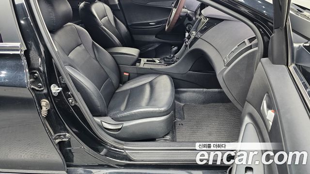 Hyundai Sonata The Brilliant LPI Smart 2015 — фото 16