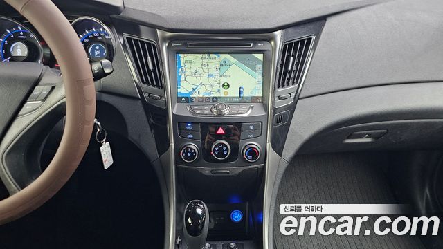 Hyundai Sonata The Brilliant LPI Smart 2015 — фото 18