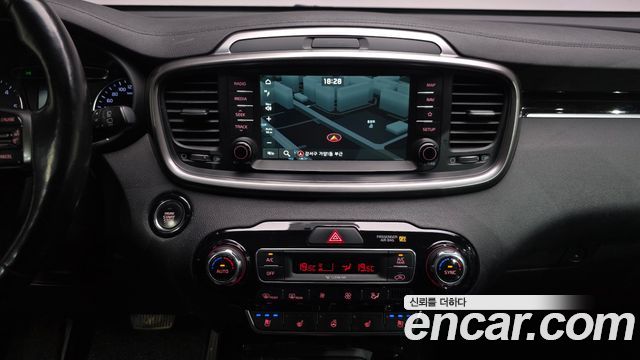 Kia Sorento Diesel 2.2 4WD Noblesse Special 2018 — фото 14