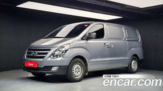 Hyundai Grand Starex 3-Seater VAN Smart 2018 — фото 1