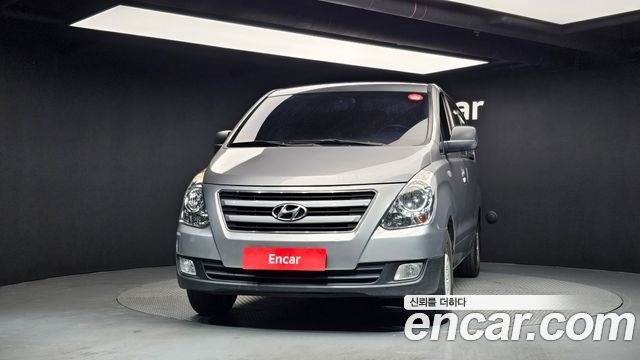 Hyundai Grand Starex 3-Seater VAN Smart 2018 — фото 3