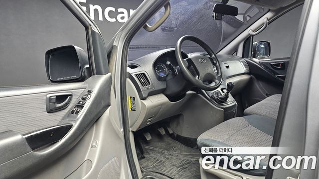 Hyundai Grand Starex 3-Seater VAN Smart 2018 — фото 10
